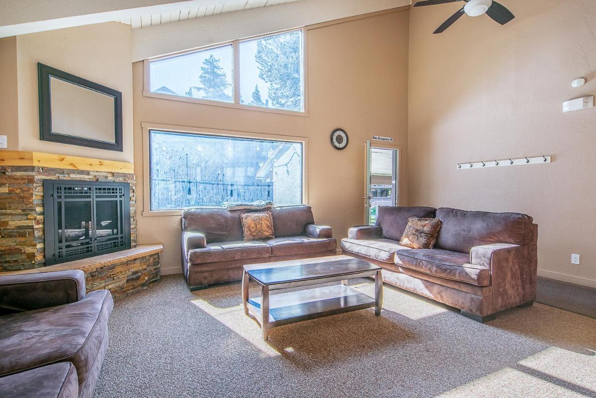 Fully Renovated! St Anton #17 Ski In Ski Out 1 Bedroom 1 Bathroom Condo! Sleeps Up To 4! Маммот Лейкс Экстерьер фото