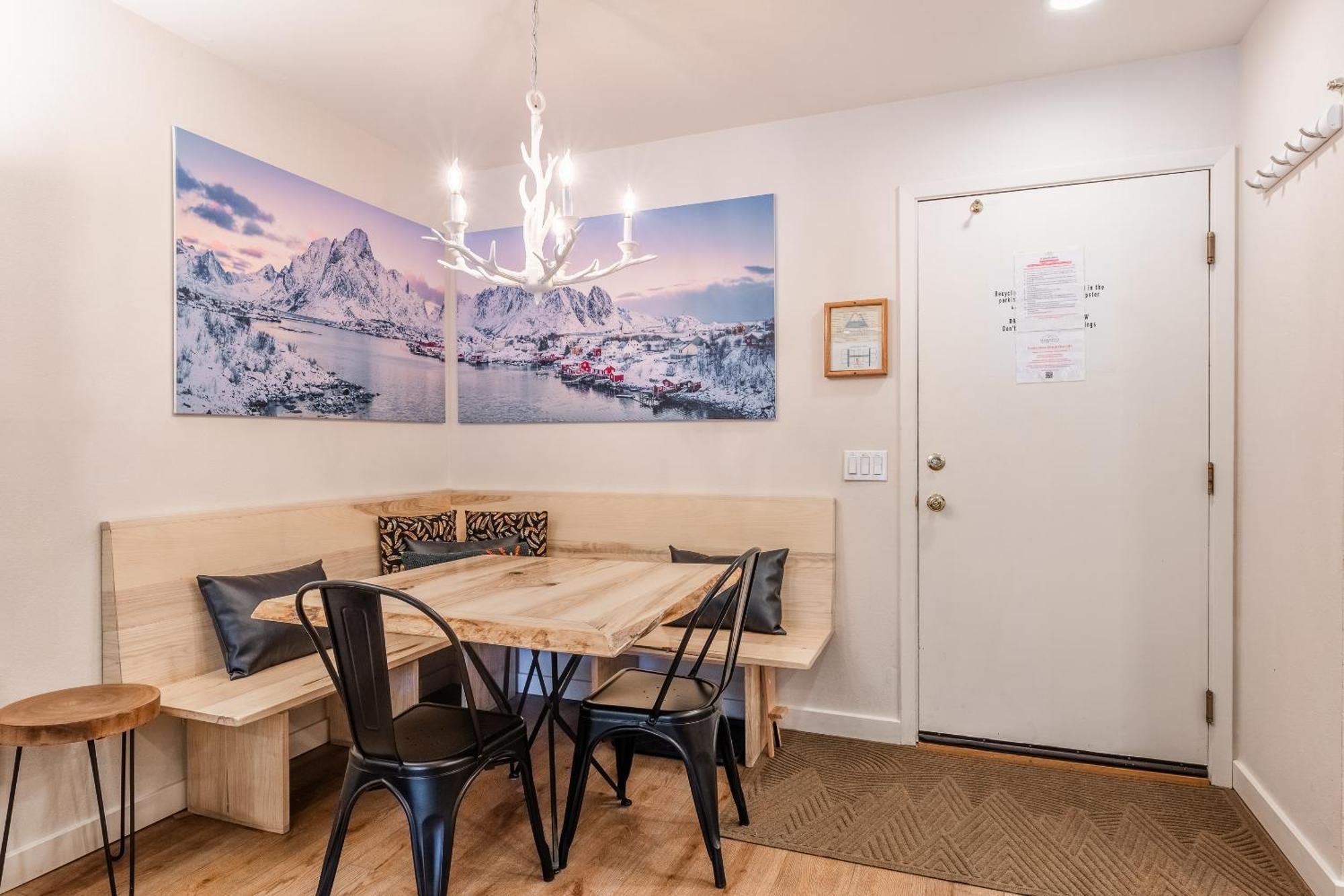 Fully Renovated! St Anton #17 Ski In Ski Out 1 Bedroom 1 Bathroom Condo! Sleeps Up To 4! Маммот Лейкс Экстерьер фото